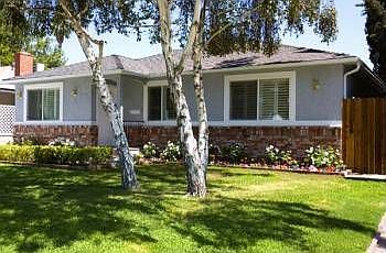 1st image of 4924 Denny Ave
