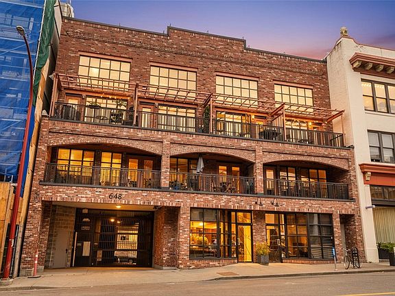 4th image of 648 Herald St #305