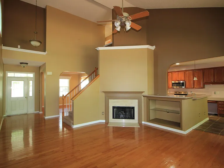 3117 Cregler Dr — Photo 6