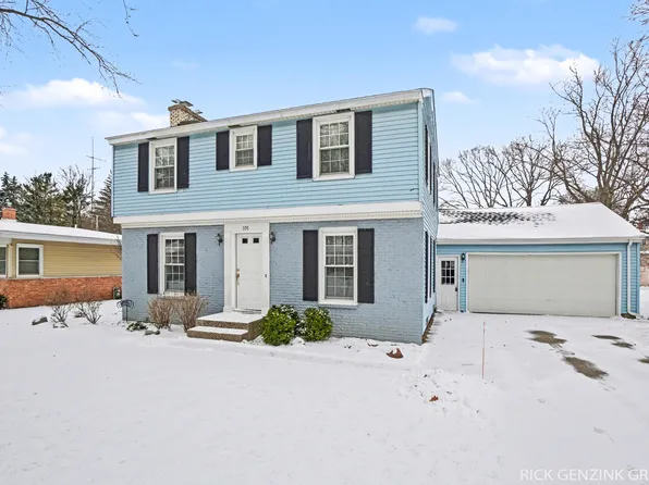 101 E 33rd St, Holland, MI 49423