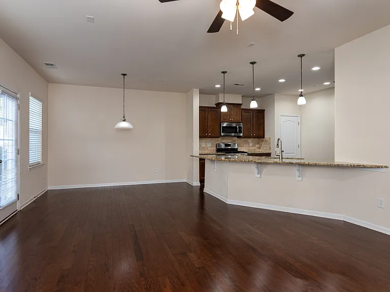 114B Clarendon St — Photo 15
