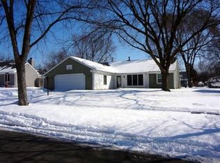 57 Stratford Rd, Montgomery, IL 60538