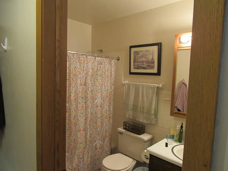 2523 N Oakland Ave #205 — Photo 2