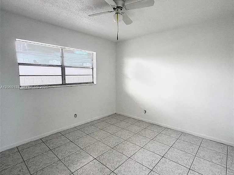 5011 W Oakland Park Blvd #310 — Photo 20