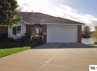 2709 Fountain Cir, Plattsmouth, NE 68048