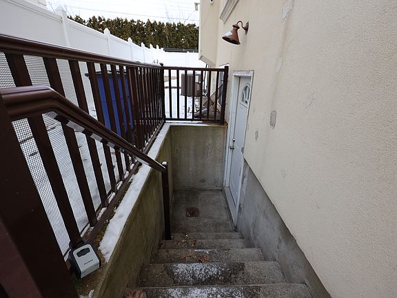 2nd image of 75 Santa Monica Ln #B