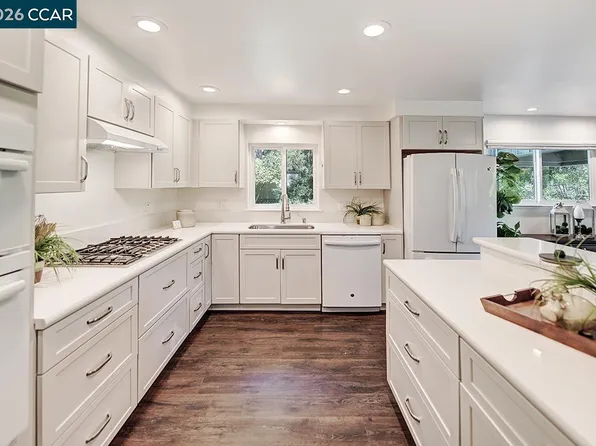 2128 Tice Creek Dr APT 2, Walnut Creek, CA 94595