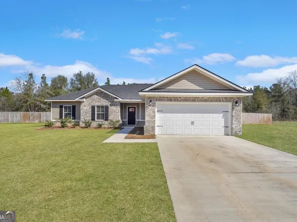 172 Linden Dr, Jesup, GA 31545