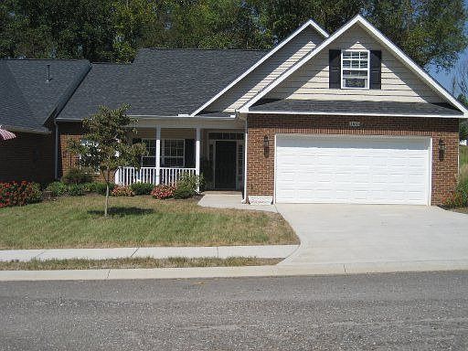 1st image of 1604 Ashby Field Ln