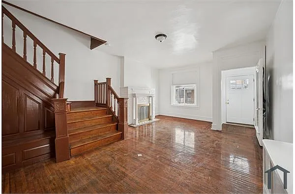 Building Photo - 1658 Conklin St
