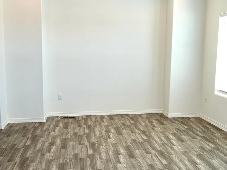 706 Grissom Dr — Photo 14