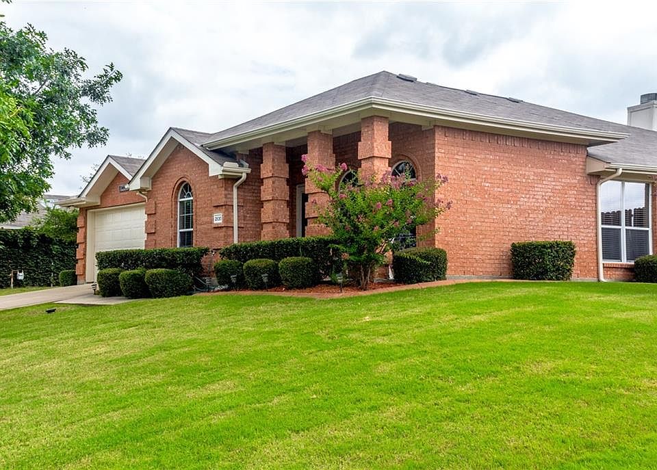 1st image of 2830 Stoney Hollow Ln