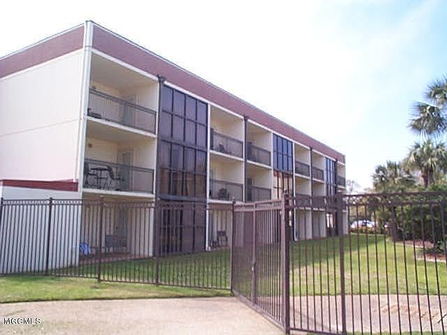 1st image of 2046 Beach Blvd #217