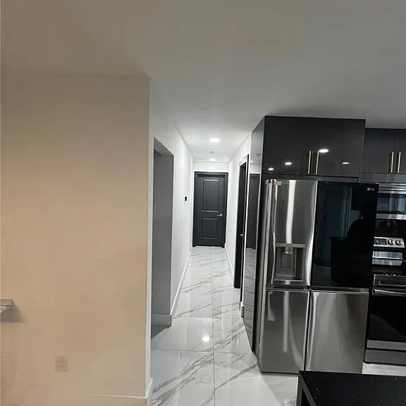 1118 NE Pine Island Ln — Photo 24