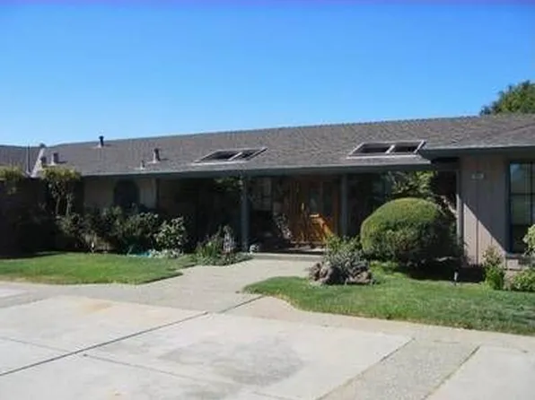 855 Ridge Dr, Concord, CA 94518