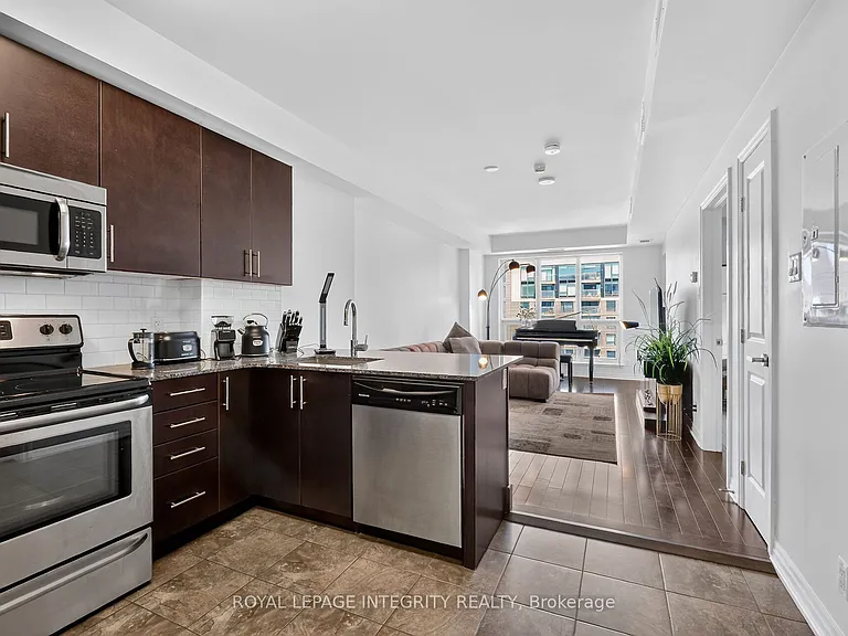 242 Rideau St #2505 — Photo 15
