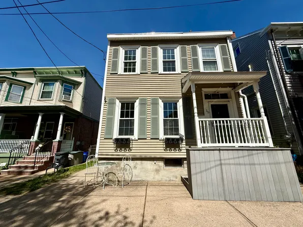 25 Mary St, Bordentown, NJ 08505