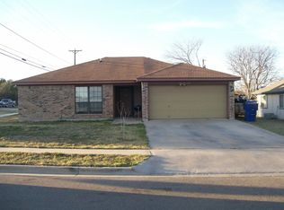 101 Campfire Cir, Copperas Cove, TX 76522