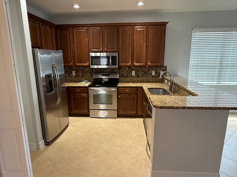 10482 Spruce Pine Ct — Photo 3