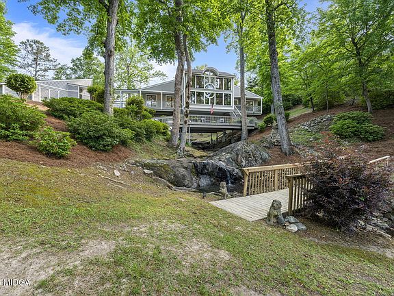 4th image of 2354 Gwendale Dr E