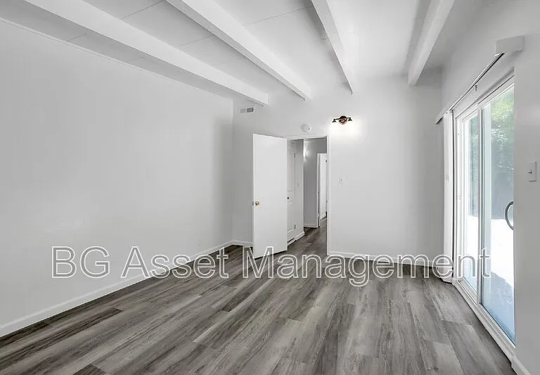 1588 Ridgecrest Rd — Photo 13