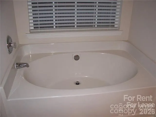8115 Kincaid Ct — Photo 15