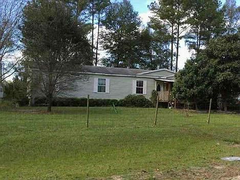 1st image of 621 SW Lamboy Cir