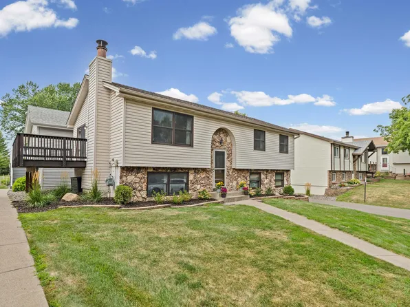 3531 Pilgrim Ln N, Plymouth, MN 55441