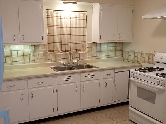5th image of 406 N Chatham Ave