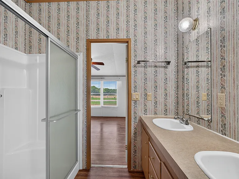 875 W Farm Road 71 — Photo 33