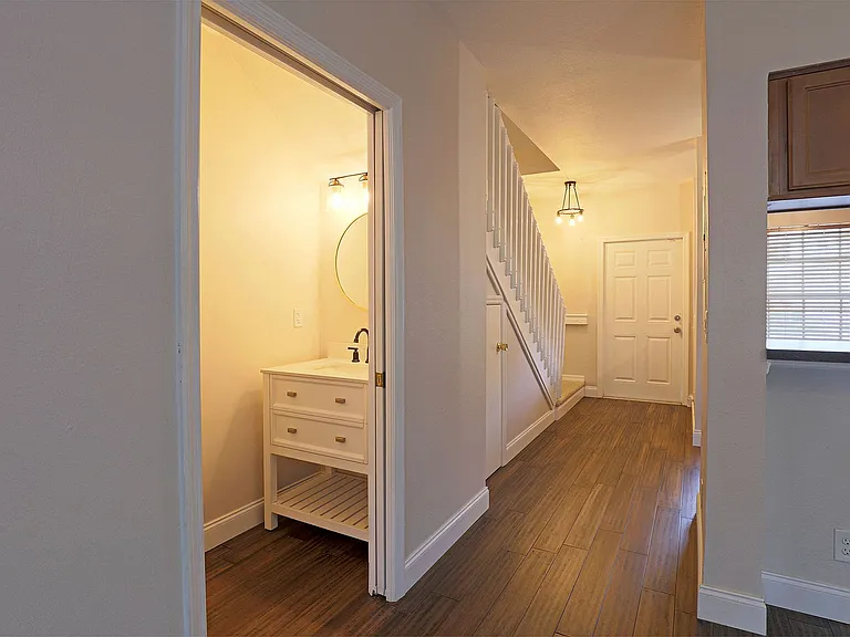 8291 Pacific Beach Dr — Photo 9