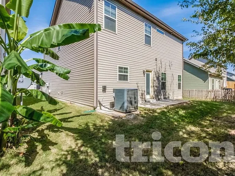 1842 Warmingfield Dr — Photo 16