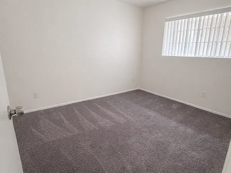 Pinecrest Apartments — Photo 6