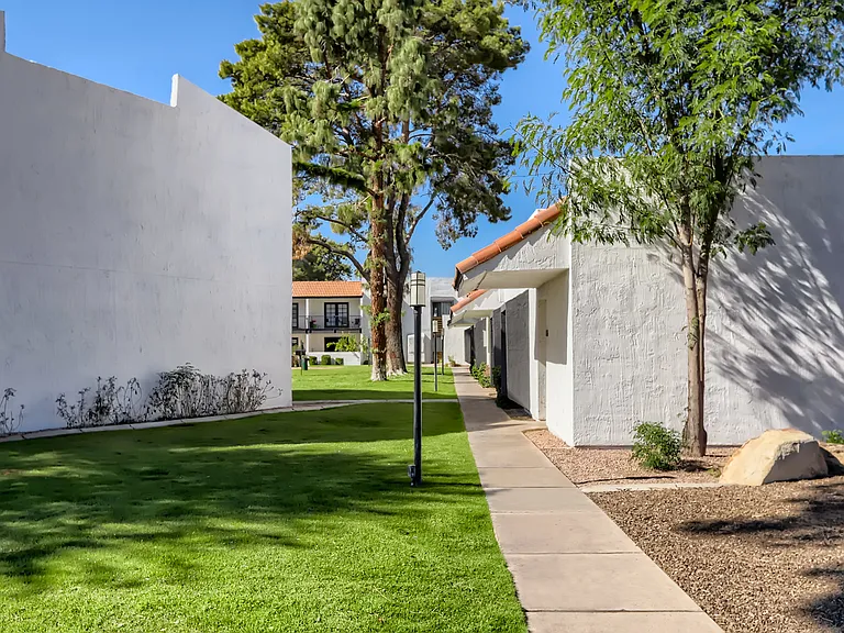 Tempe Vista — Photo 12