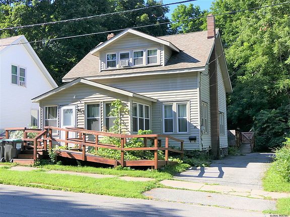 2nd image of 20 Wheelock St