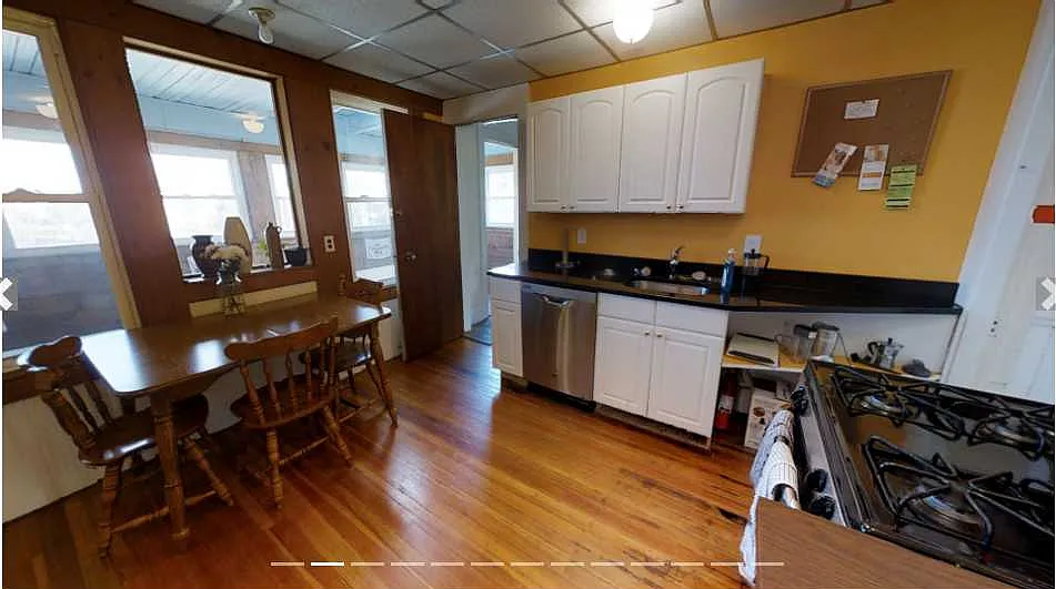 2 bed, $2,995 — Photo 1