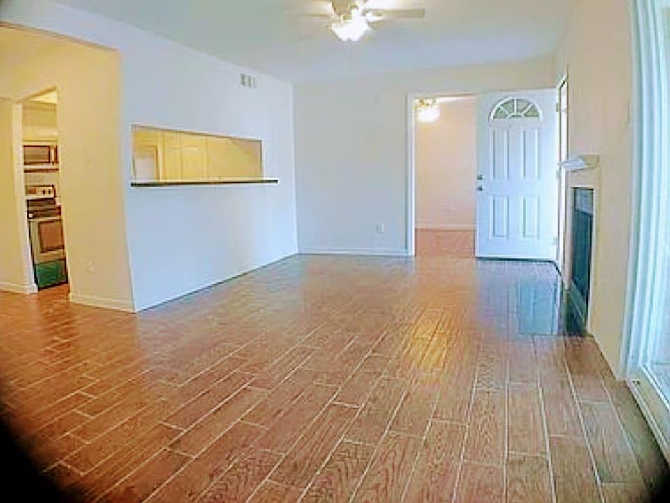 1st image of 736 Memorial Mews St APT C