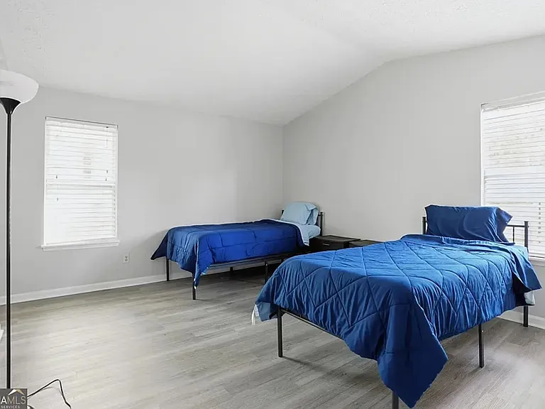 5420 Forest Downs Cir — Photo 4