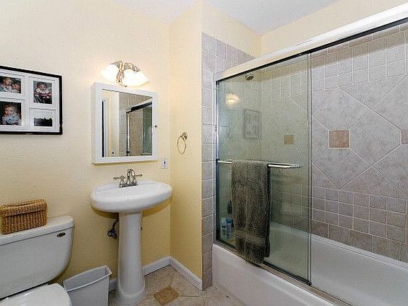5th image of 1330 Stevenson St #403C