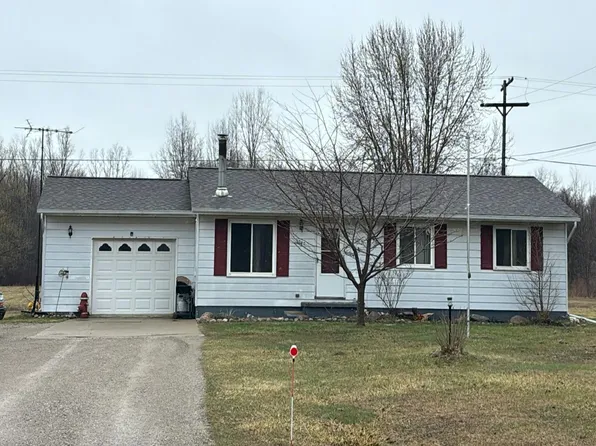 5940 Short Cut Rd, Cottrellville, MI 48039