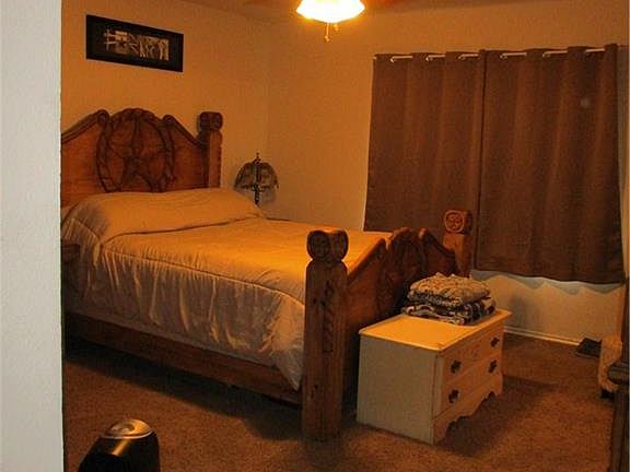 2nd image of 2039 Samantha Ln