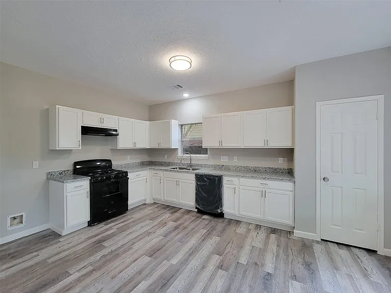 13522 Ryanwood Dr — Photo 17
