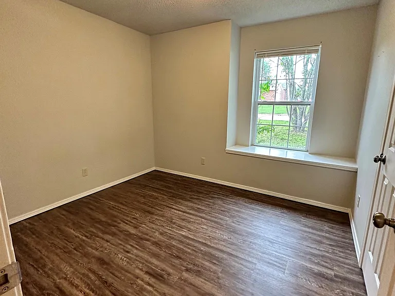 409 Boulder Dr — Photo 5
