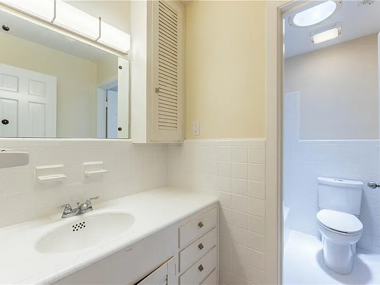 1704 Emilie Ln — Photo 15