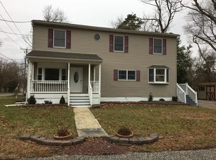 22 5th St, Toms River, NJ 08757