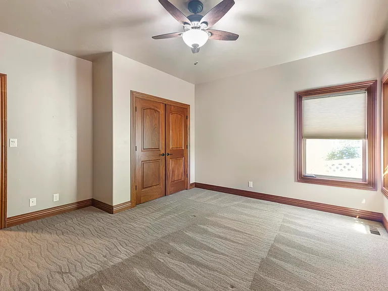 670 Sun Terrace Dr — Photo 27