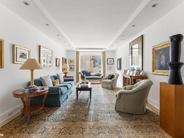 25 Central Park W #14HI, New York, NY 10023