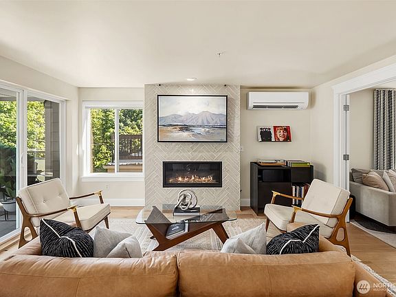 2nd image of 2334 Thorndyke Avenue W #301