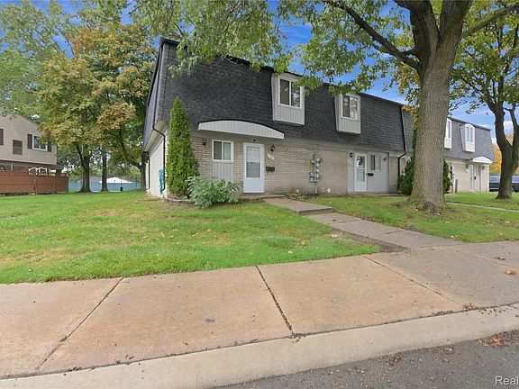 4th image of 15813 Dupage Blvd