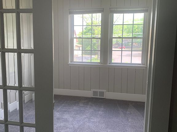 2nd image of 318 S Tryon St #1